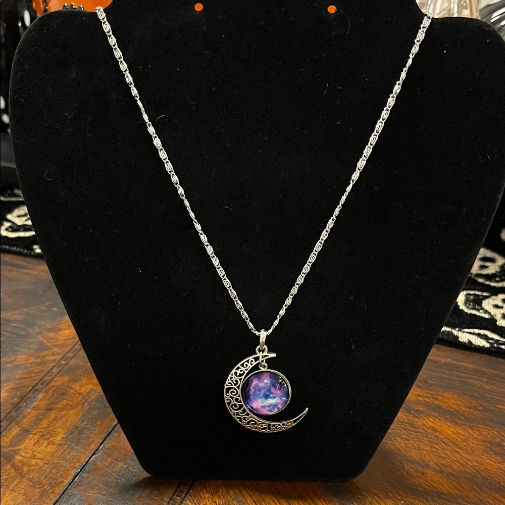 Silver Moon Pendant Necklace
